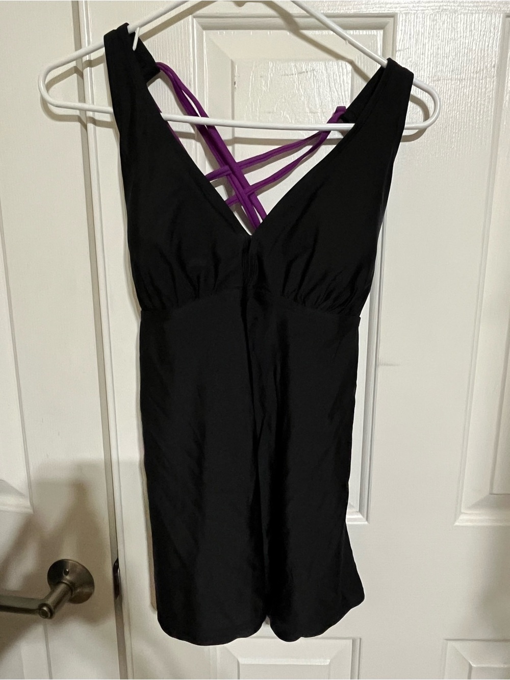 Black & Purple Strappy Women's Sleepwear Romper
16-10